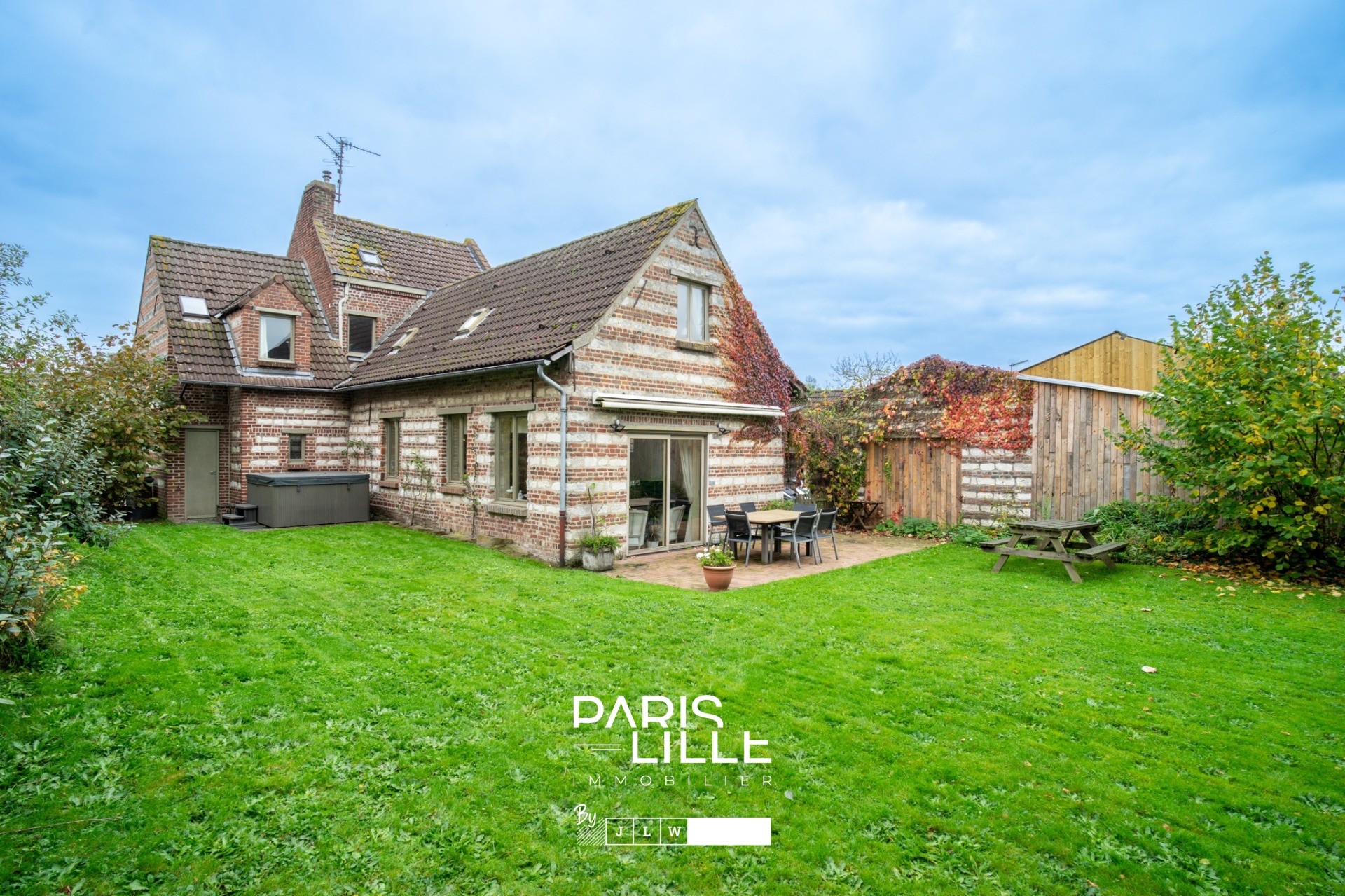Ferme en u familiale Photo 1 - Paris Lille Immobilier