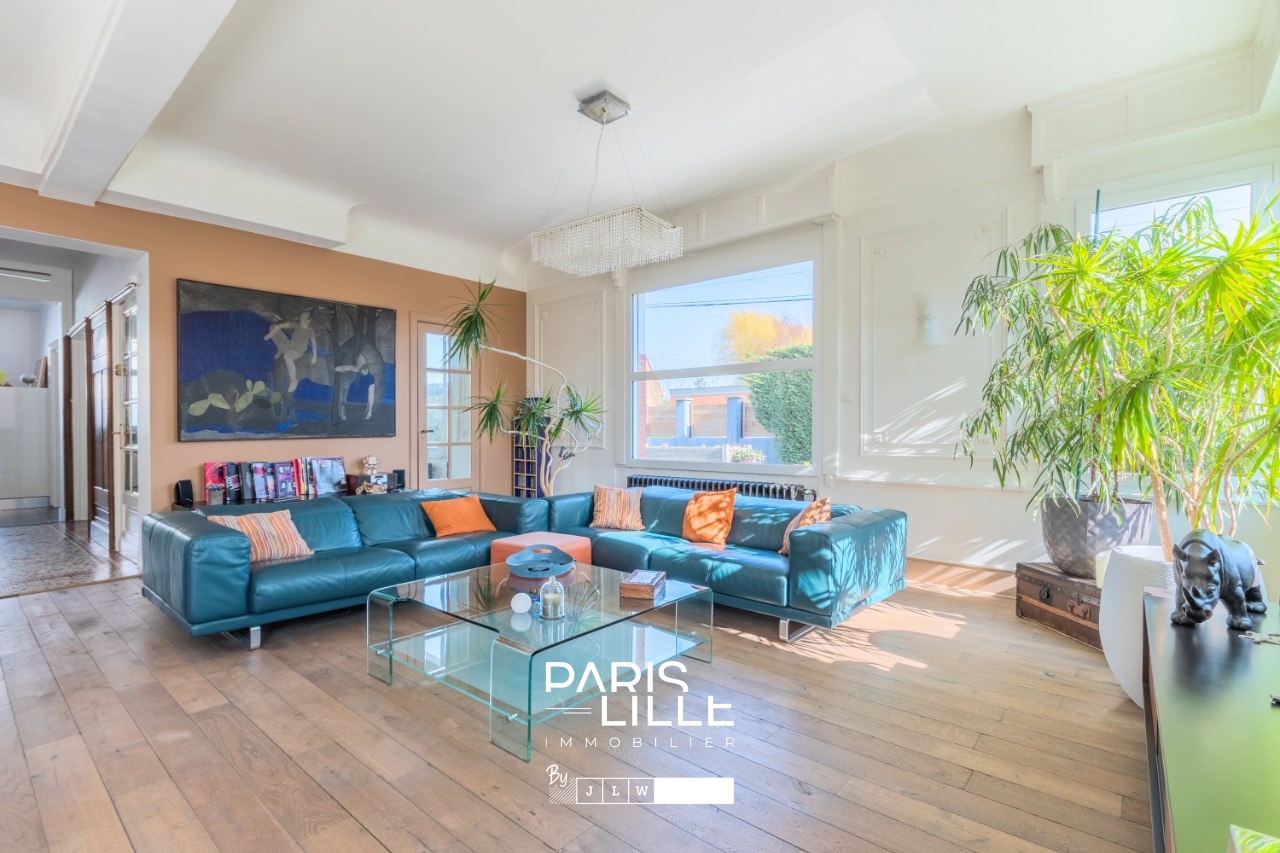 Superbe pavillon art deco construit sur 640 m Photo 5 - Paris Lille Immobilier