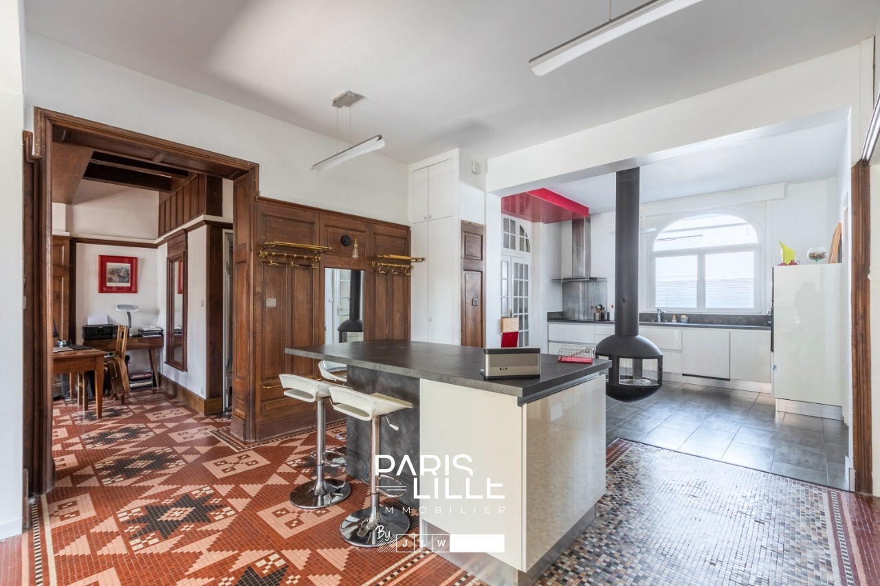 Superbe pavillon art deco construit sur 640 m Photo 11 - Paris Lille Immobilier