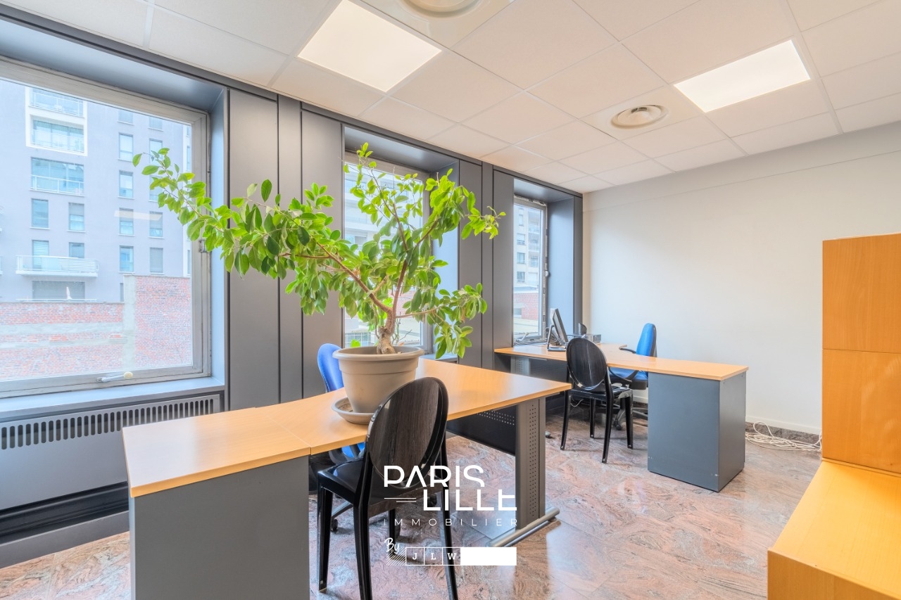 Bureaux 312m2 liberte   nationale Photo 1 - Paris Lille Immobilier