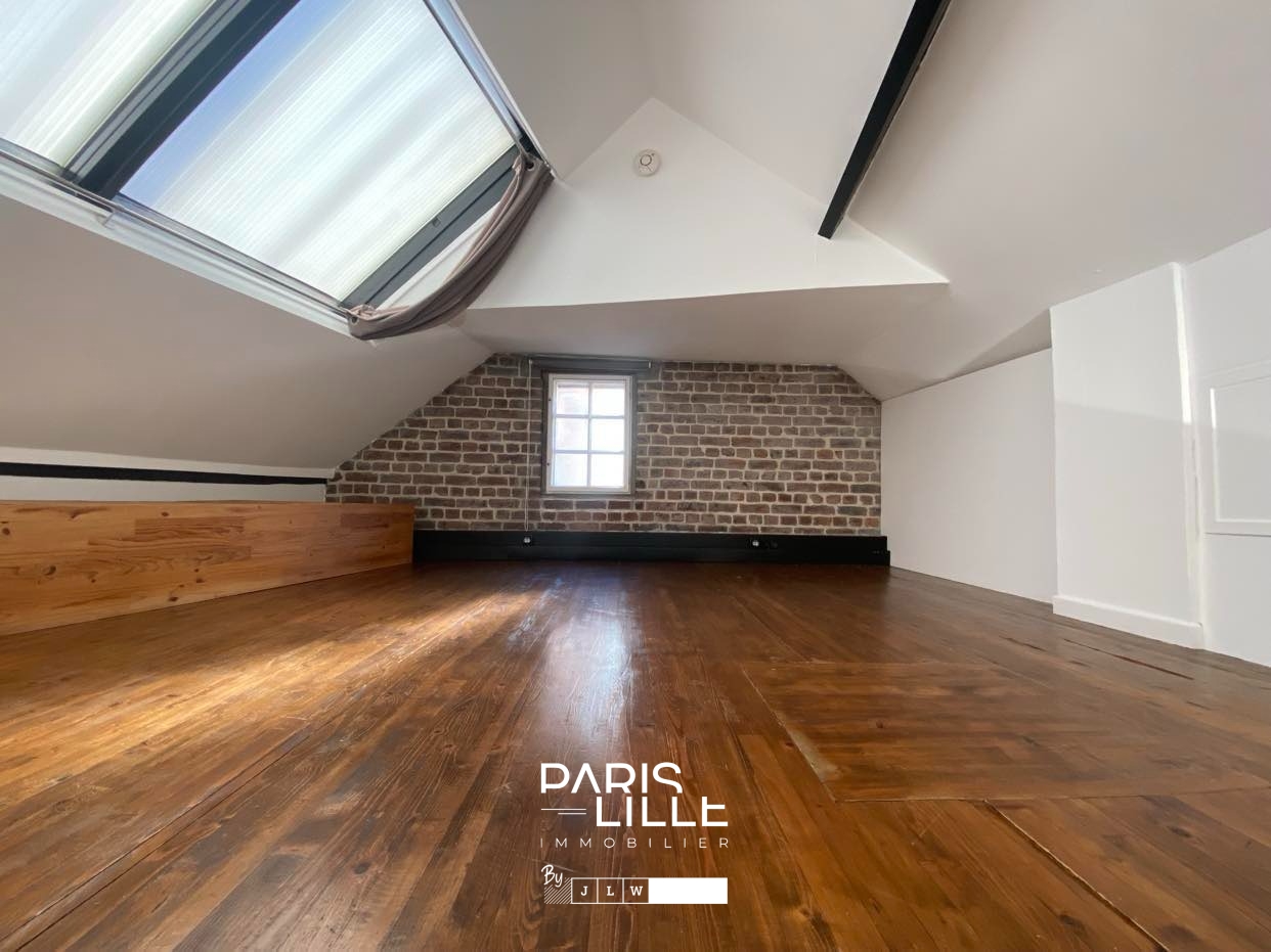 Joli type 1 bis 49m2 rue royale Photo 4 - Paris Lille Immobilier