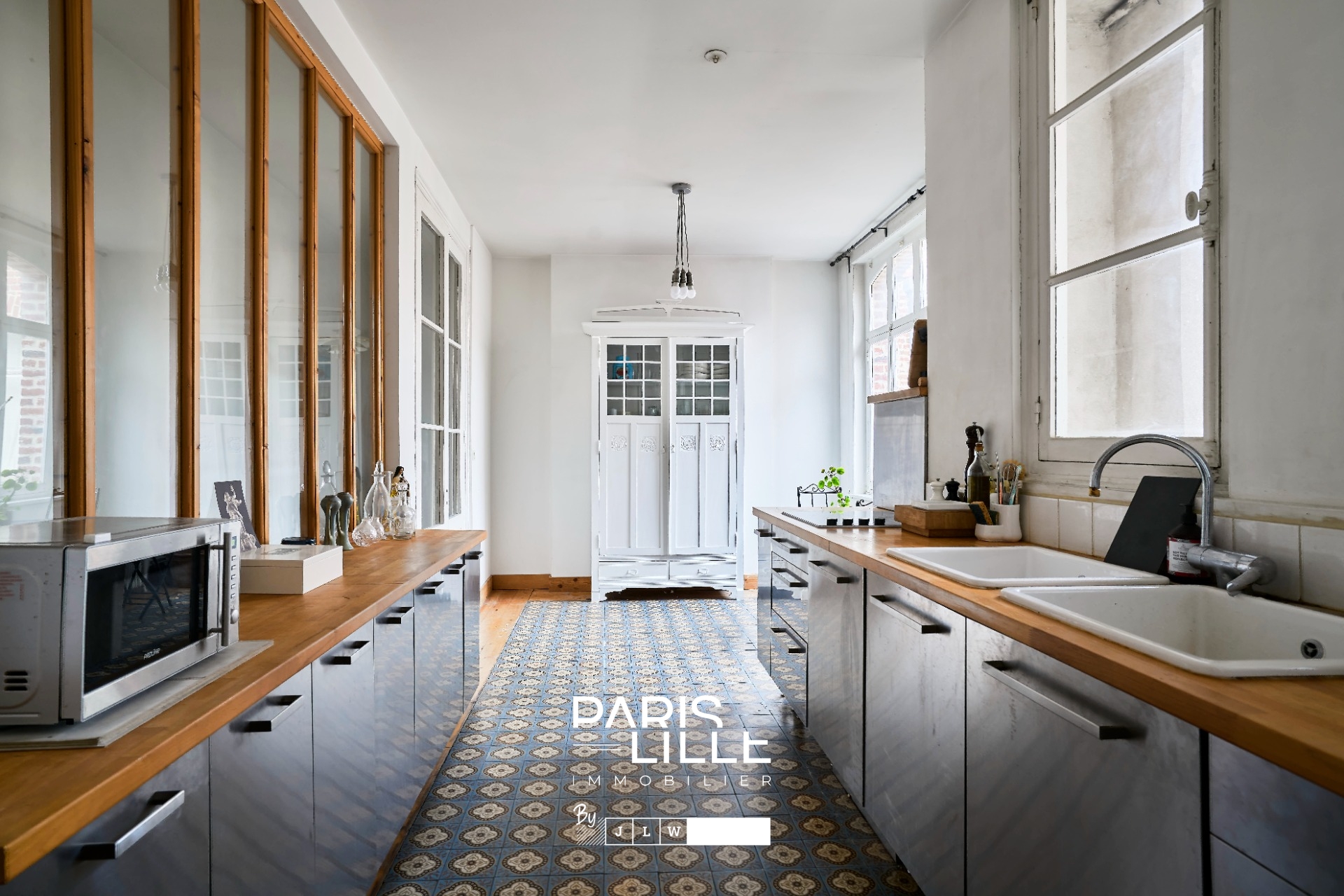 Appartement haussmannien dernier etage parking possible  Photo 5 - Paris Lille Immobilier