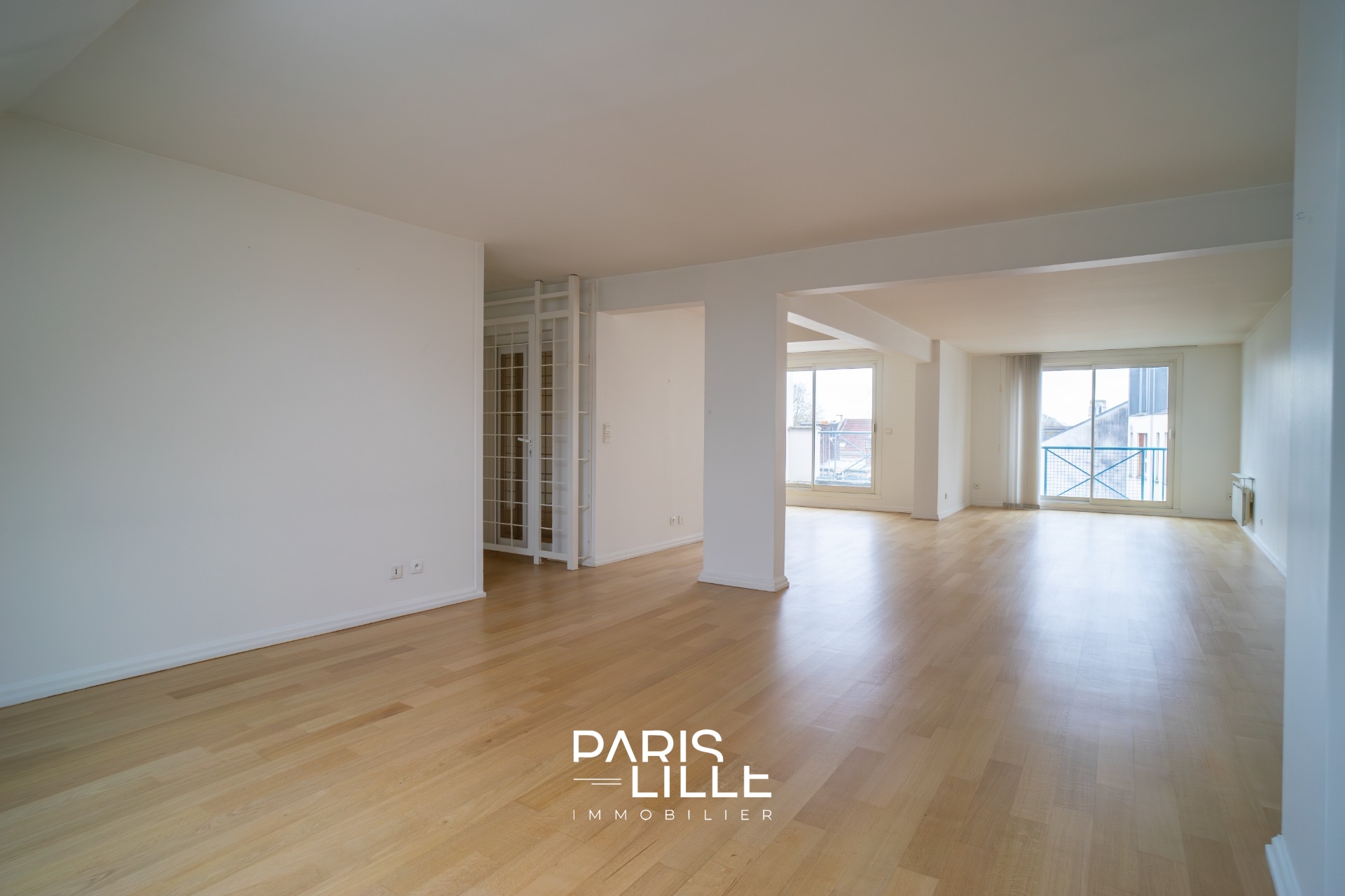 Appt dernier etage terrasse garage ou parking possible Photo 3 - Paris Lille Immobilier