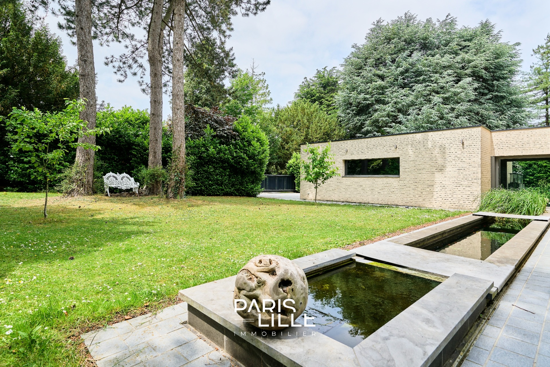 Rare villa d architecte sur plus de 2000 m2 Photo 21 - Paris Lille Immobilier Rare villa d architecte sur plus de 2000 m2 Photo 21 - Paris Lille Immobilier