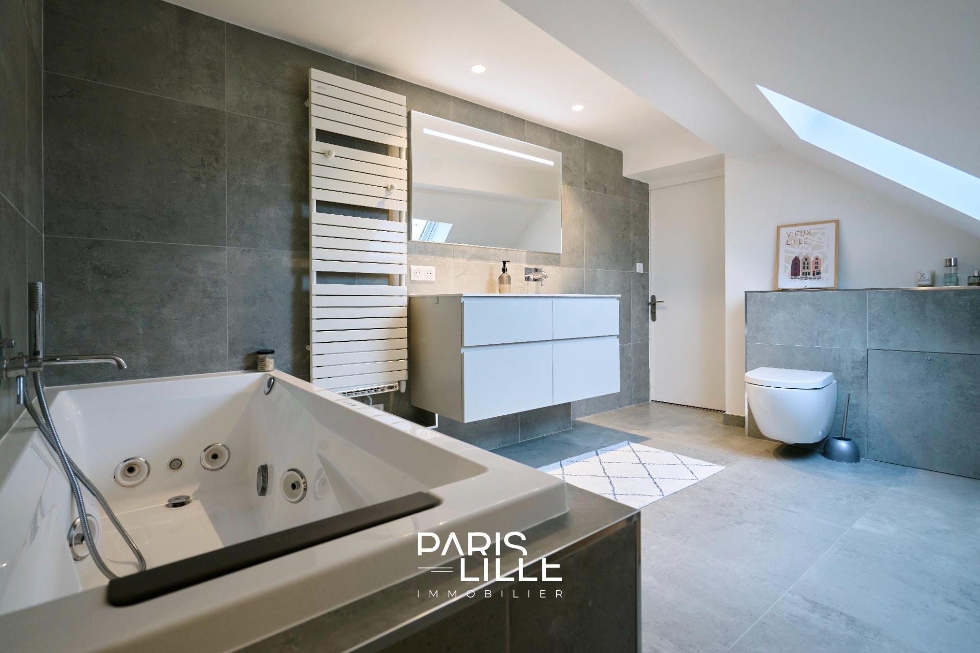 Vieux lille prox grand place avec terrasse parking Photo 10 - Paris Lille Immobilier Vieux lille prox grand place avec terrasse parking Photo 10 - Paris Lille Immobilier