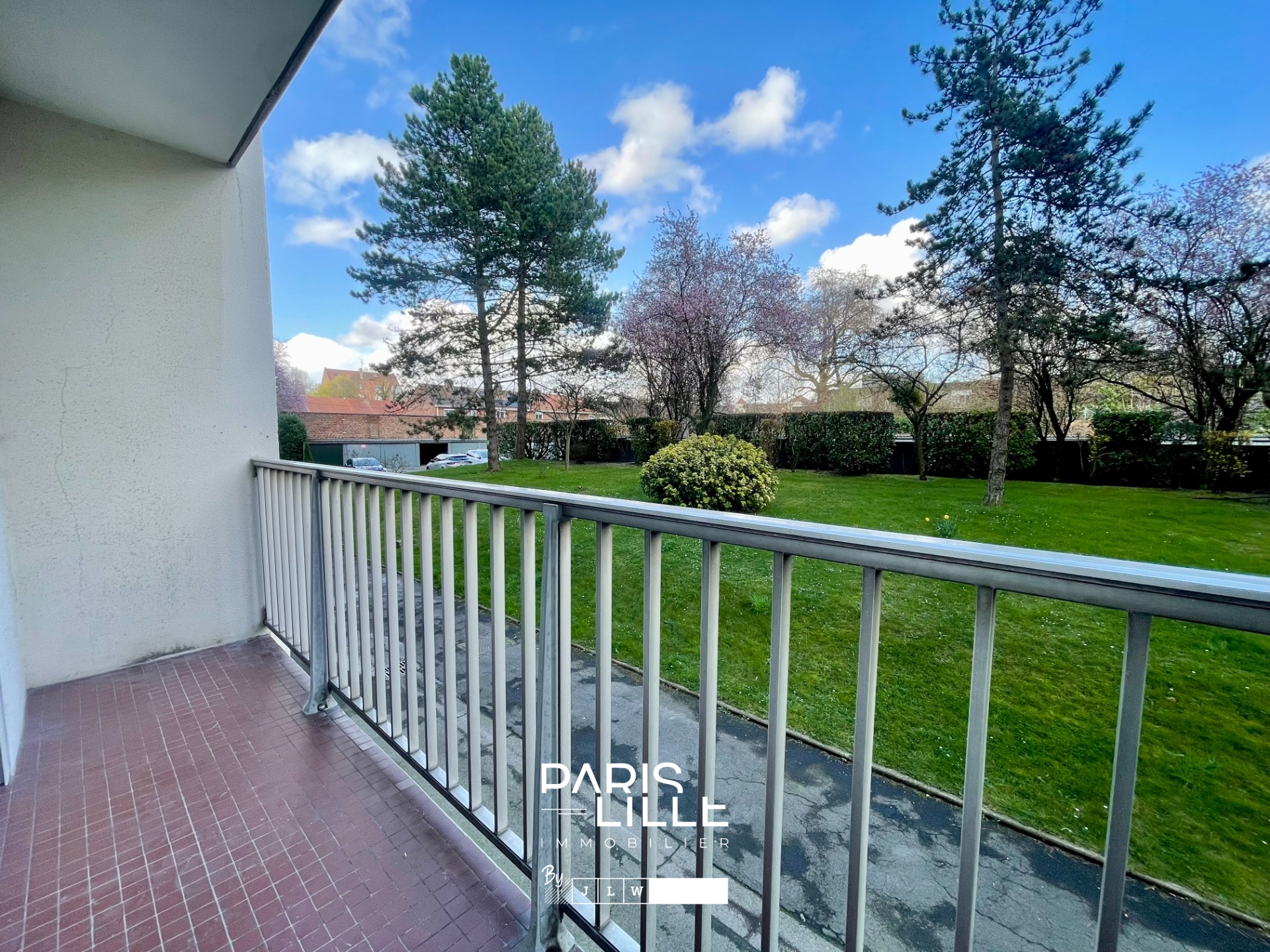 Lille  appartement de type 2 avec garage et balcon Photo 3 - Paris Lille Immobilier