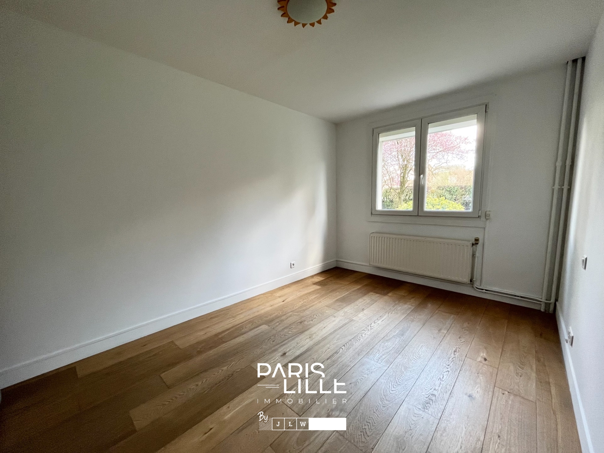 Lille  appartement de type 2 avec garage et balcon Photo 4 - Paris Lille Immobilier