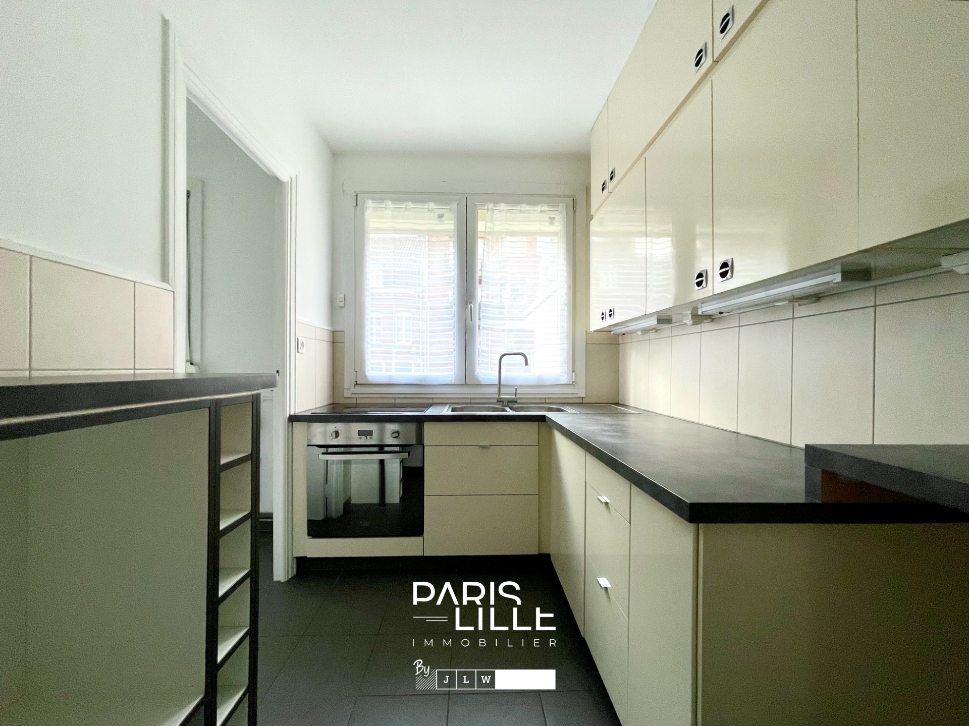 Lille  appartement de type 2 avec garage et balcon Photo 5 - Paris Lille Immobilier