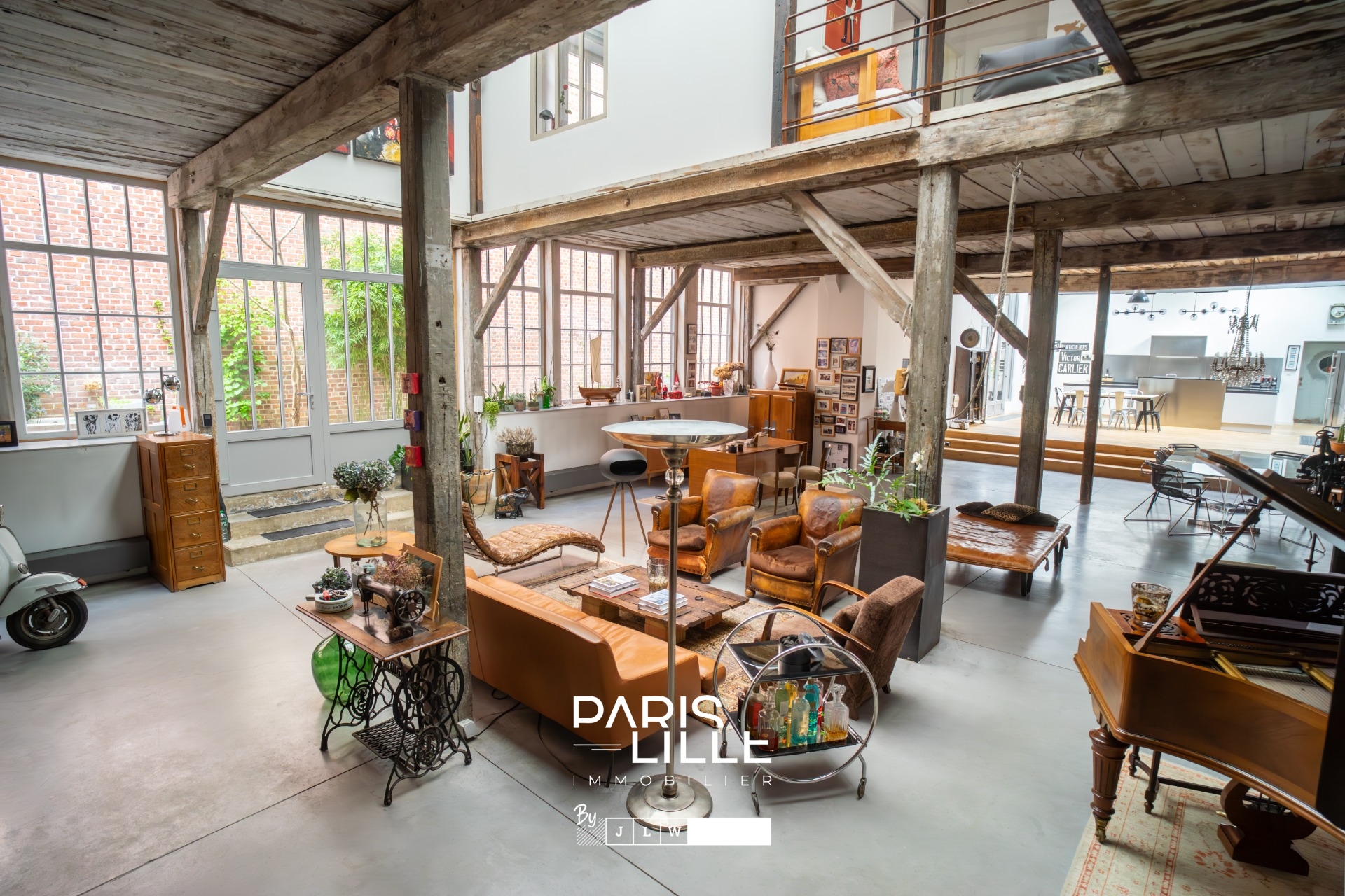 Superbe loft d exception avec exterieur Photo 1 - Paris Lille Immobilier