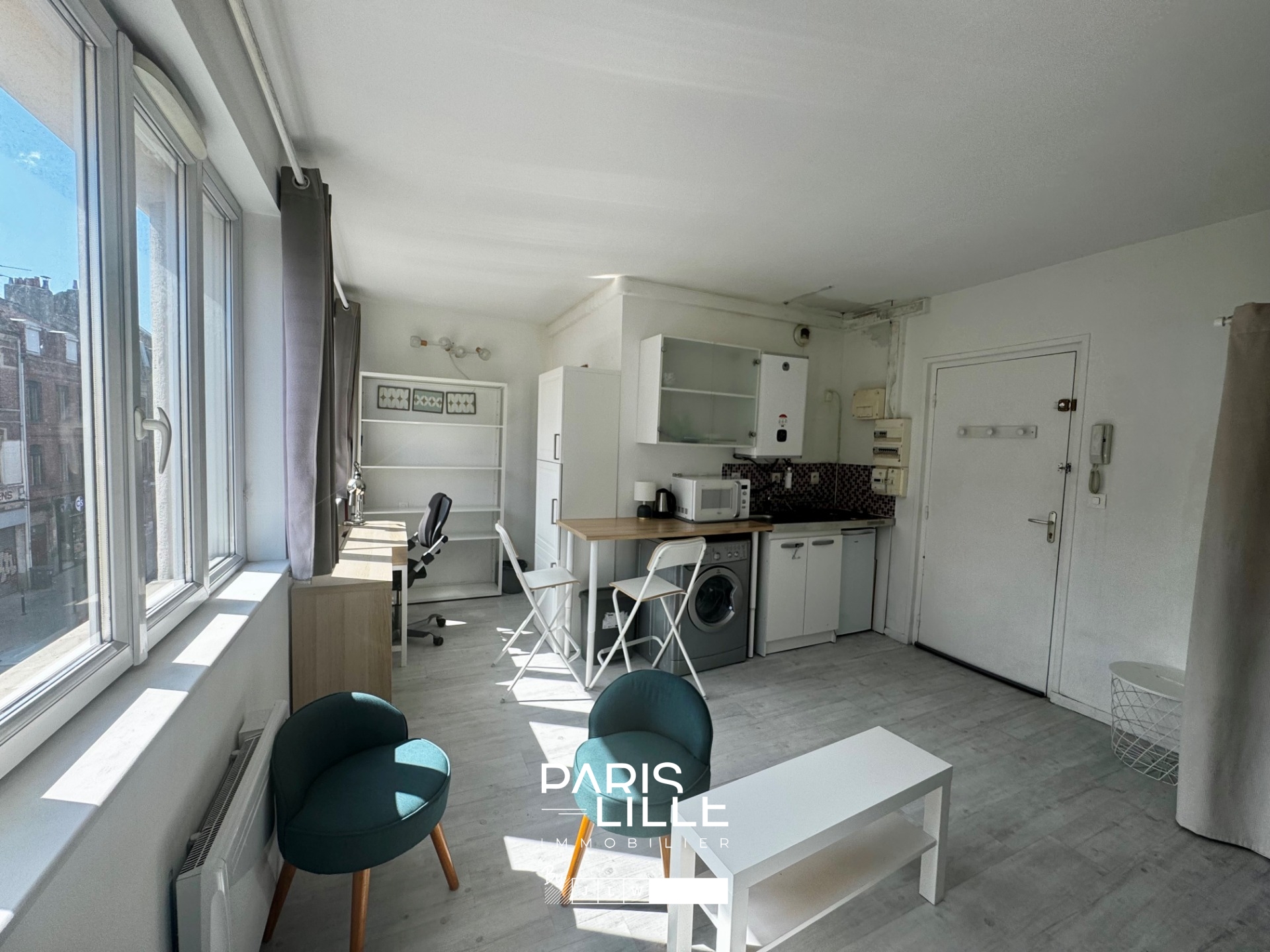 Studio rennove de 21m Photo 2 - Paris Lille Immobilier Studio rennove de 21m Photo 2 - Paris Lille Immobilier