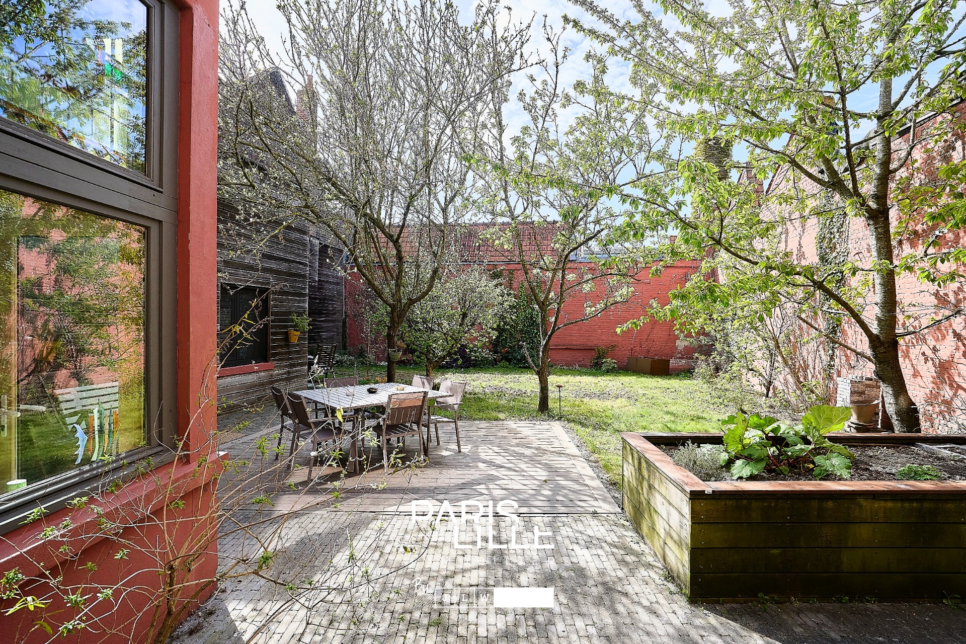 Superbe appartement avec jardin et garage Photo 11 - Paris Lille Immobilier Superbe appartement avec jardin et garage Photo 11 - Paris Lille Immobilier