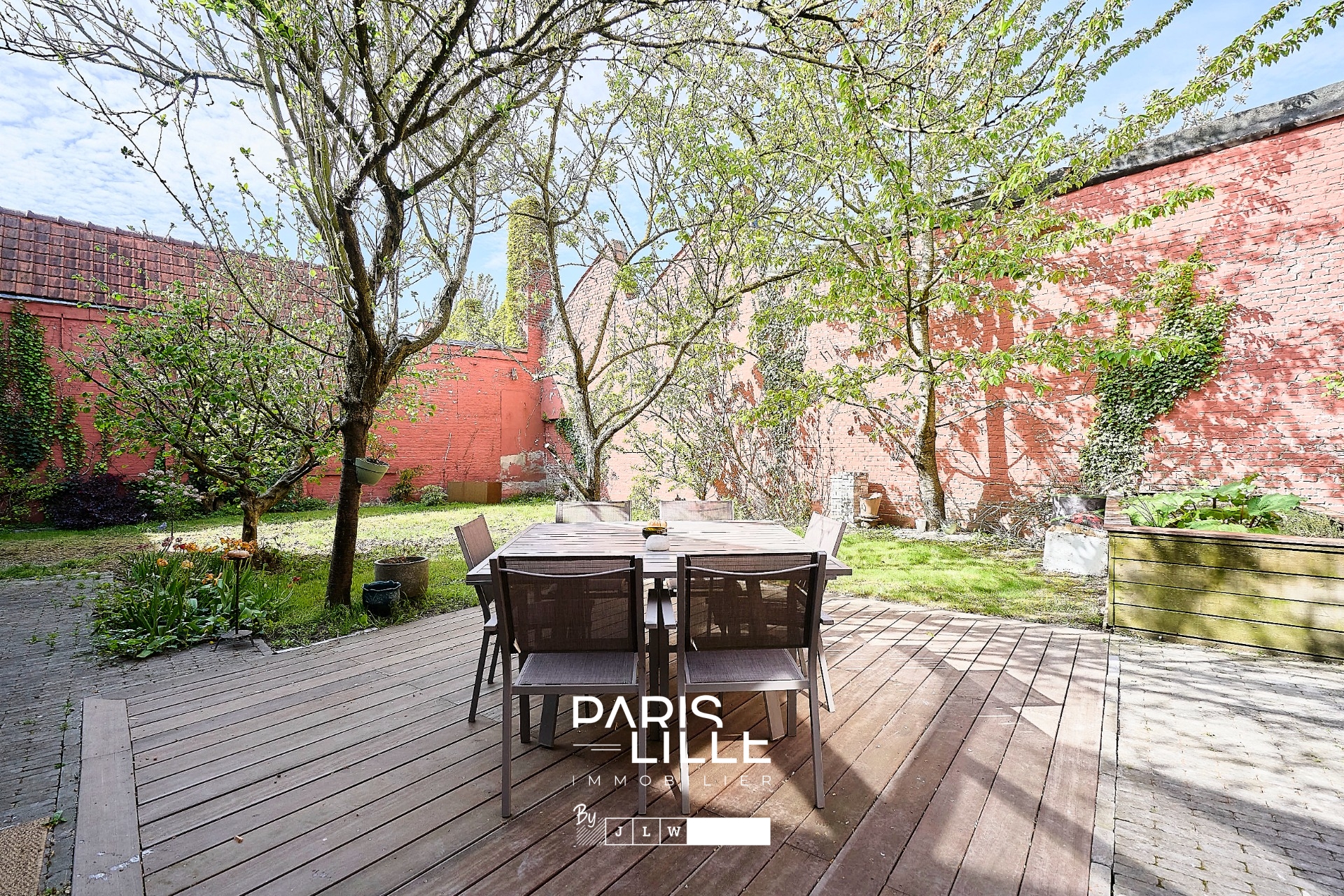 Superbe appartement avec jardin et garage Photo 12 - Paris Lille Immobilier Superbe appartement avec jardin et garage Photo 12 - Paris Lille Immobilier