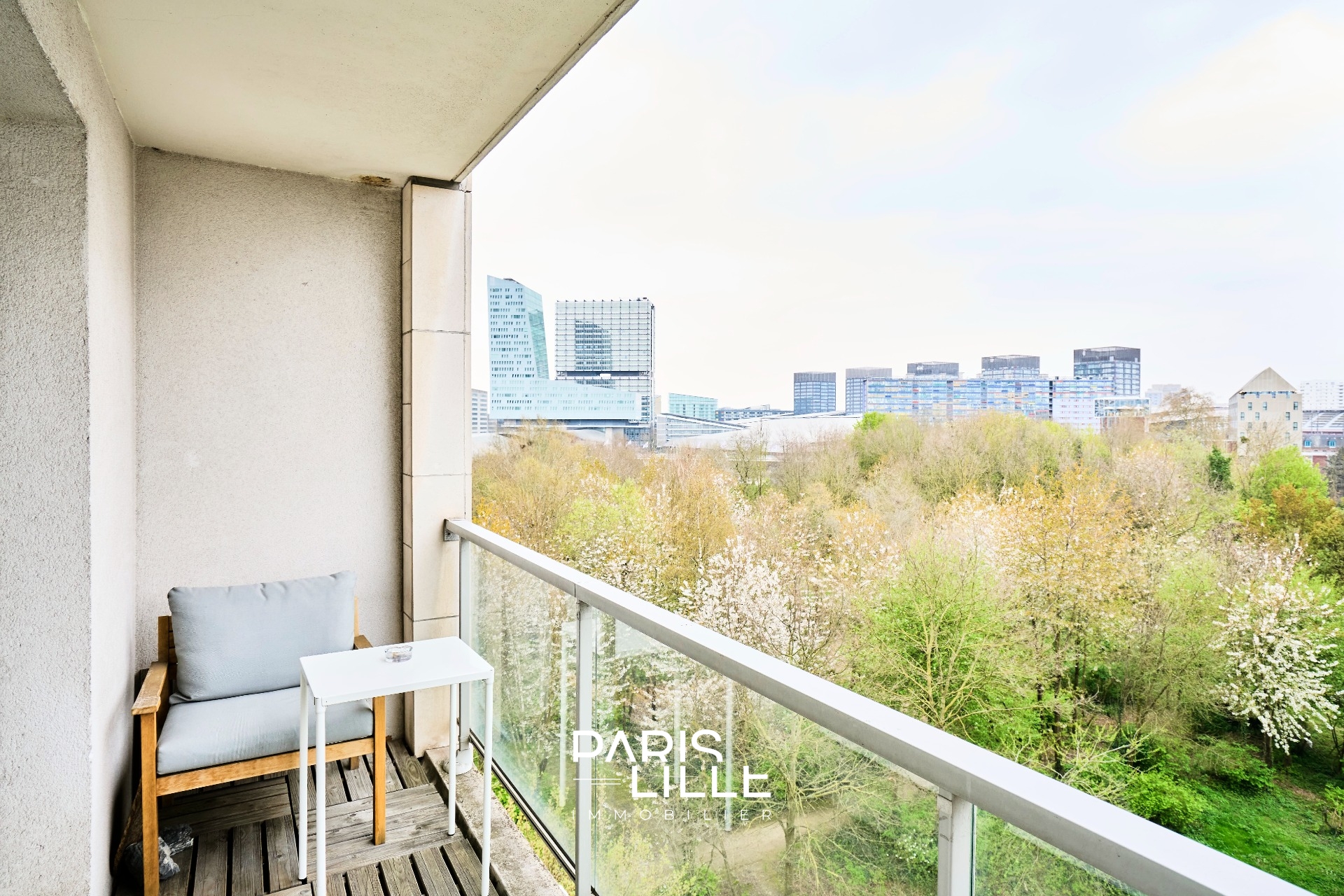 T2 proche centre et gare balcon et parking Photo 2 - Paris Lille Immobilier T2 proche centre et gare balcon et parking Photo 2 - Paris Lille Immobilier