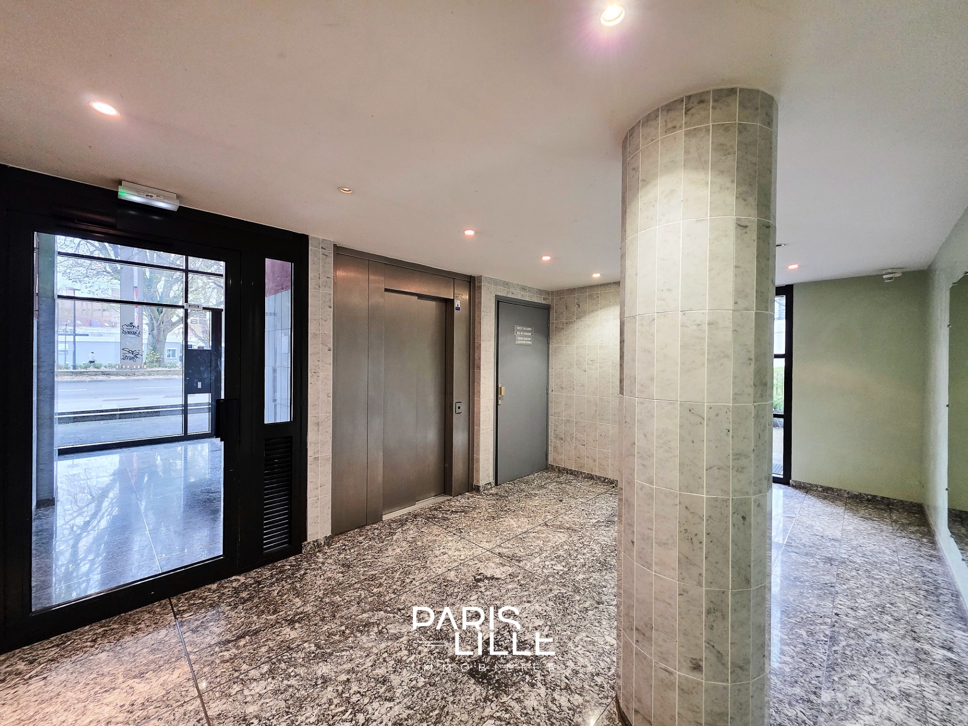 T2 proche centre et gare balcon et parking Photo 12 - Paris Lille Immobilier T2 proche centre et gare balcon et parking Photo 12 - Paris Lille Immobilier