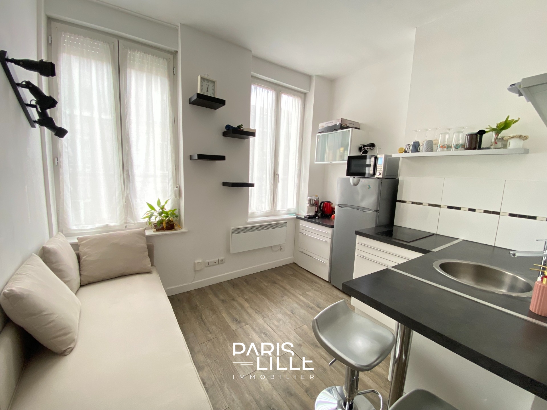 T2 avec parking secteur la catho Photo 1 - Paris Lille Immobilier T2 avec parking secteur la catho Photo 1 - Paris Lille Immobilier