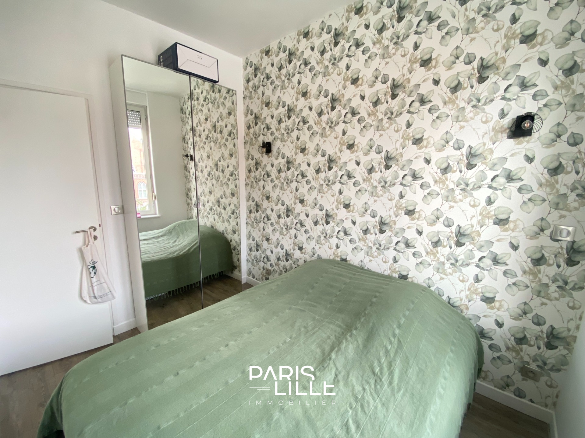 T2 avec parking secteur la catho Photo 5 - Paris Lille Immobilier T2 avec parking secteur la catho Photo 5 - Paris Lille Immobilier