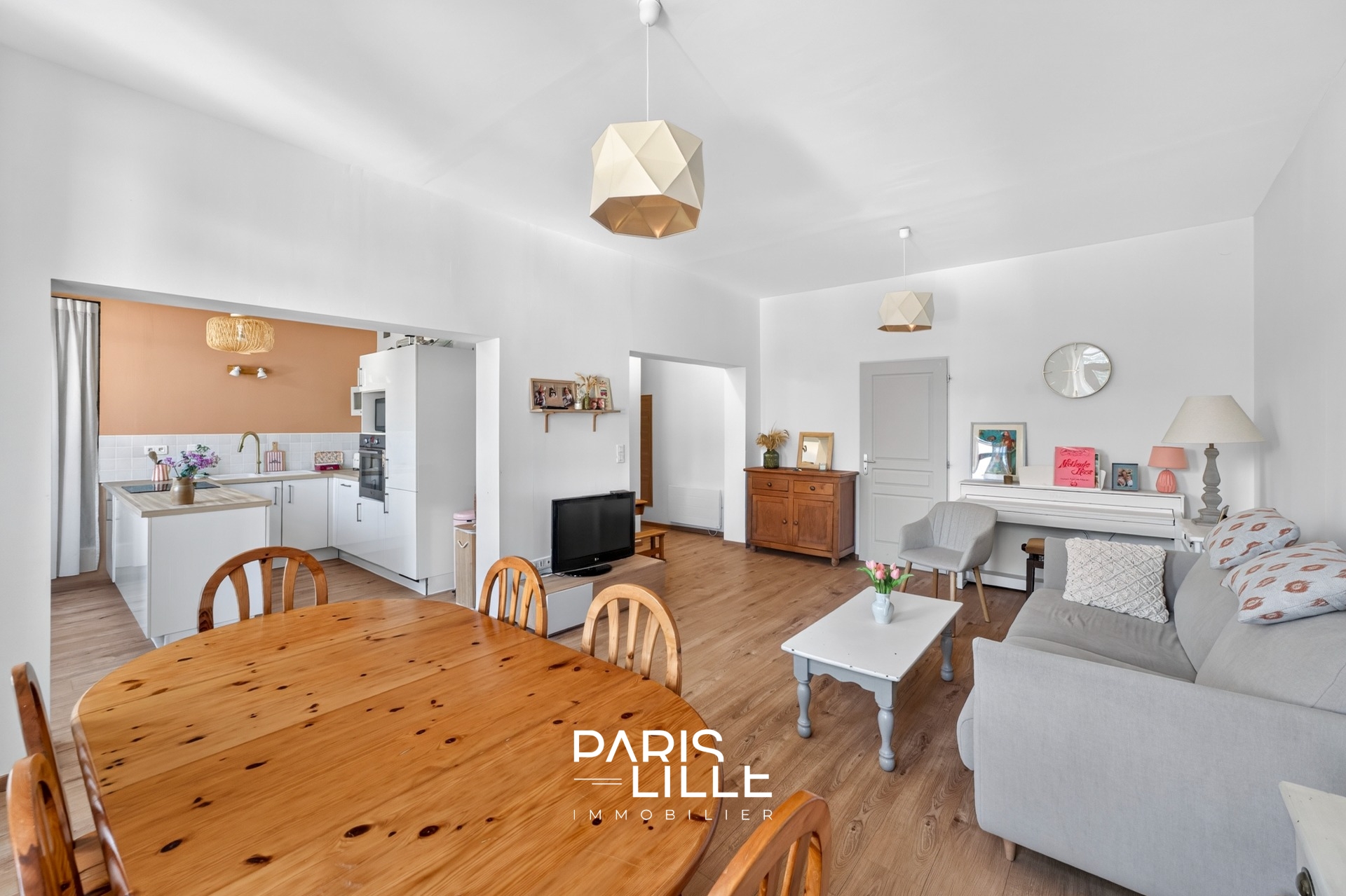 Appartement 2 chambres renove lille republique Photo 1 - Paris Lille Immobilier Appartement 2 chambres renove lille republique Photo 1 - Paris Lille Immobilier