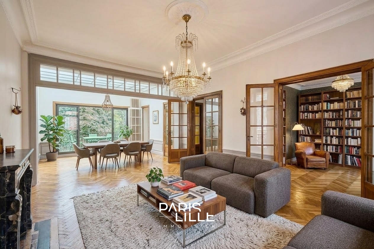Lille maison de maitre 310 m jardin et garage Photo 1 - Paris Lille Immobilier