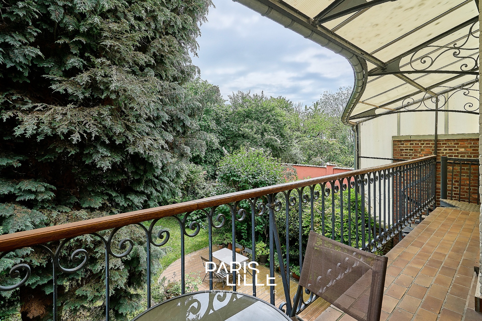 Lille maison de maitre 310 m jardin et garage Photo 14 - Paris Lille Immobilier Lille maison de maitre 310 m jardin et garage Photo 14 - Paris Lille Immobilier
