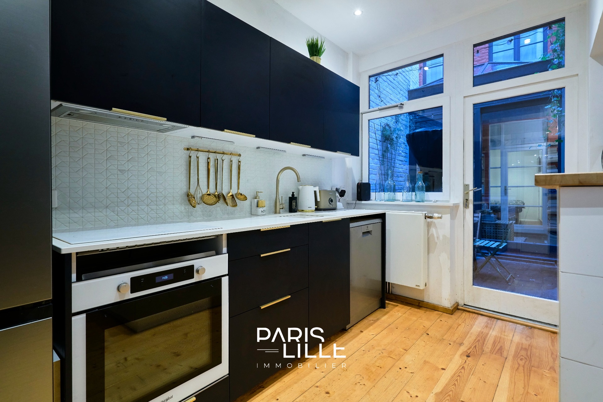 Auyl vieux lille t3 non meuble avec cour Photo 4 - Paris Lille Immobilier Auyl vieux lille t3 non meuble avec cour Photo 4 - Paris Lille Immobilier