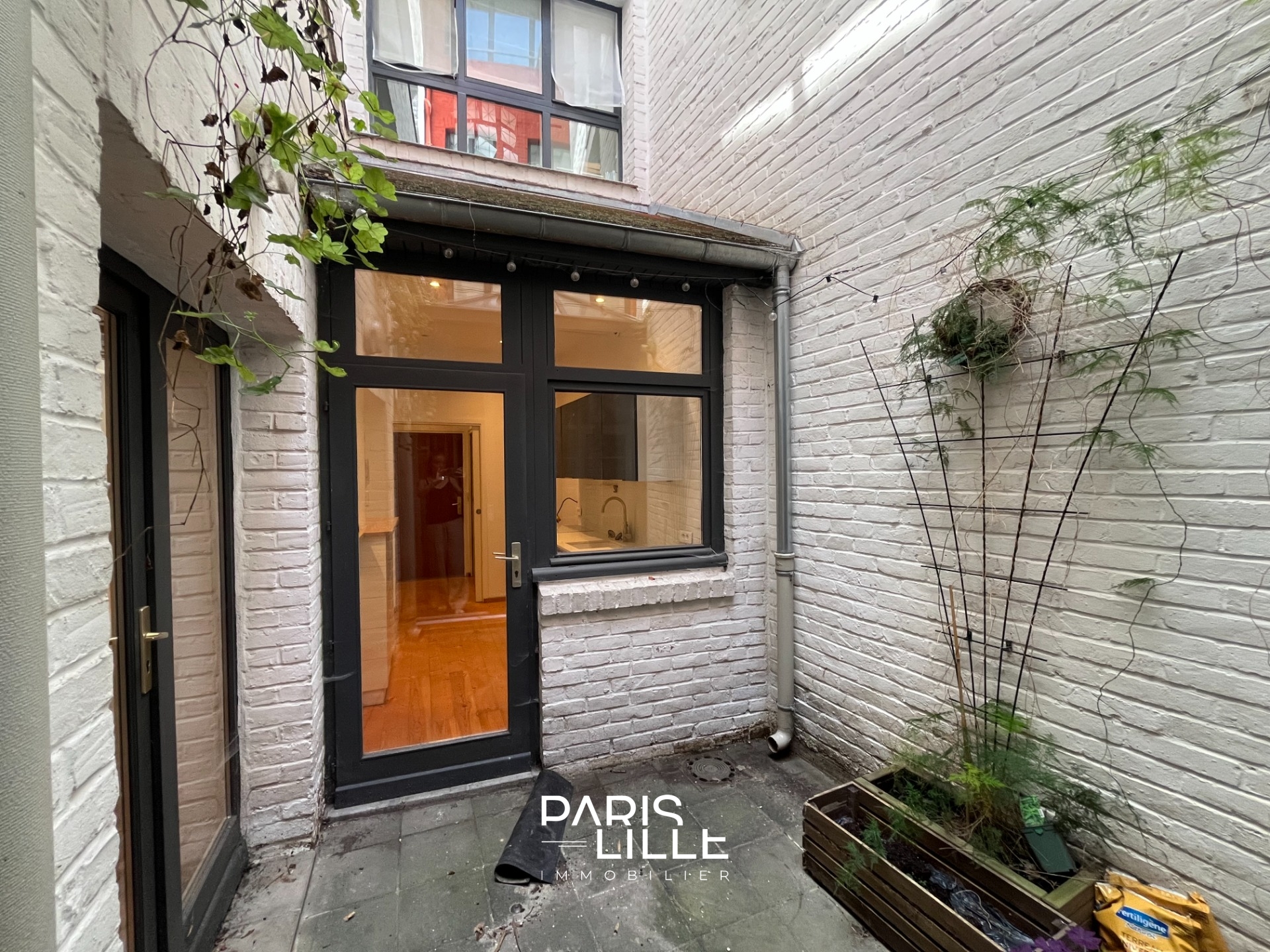 Auyl vieux lille t3 non meuble avec cour Photo 18 - Paris Lille Immobilier Auyl vieux lille t3 non meuble avec cour Photo 18 - Paris Lille Immobilier