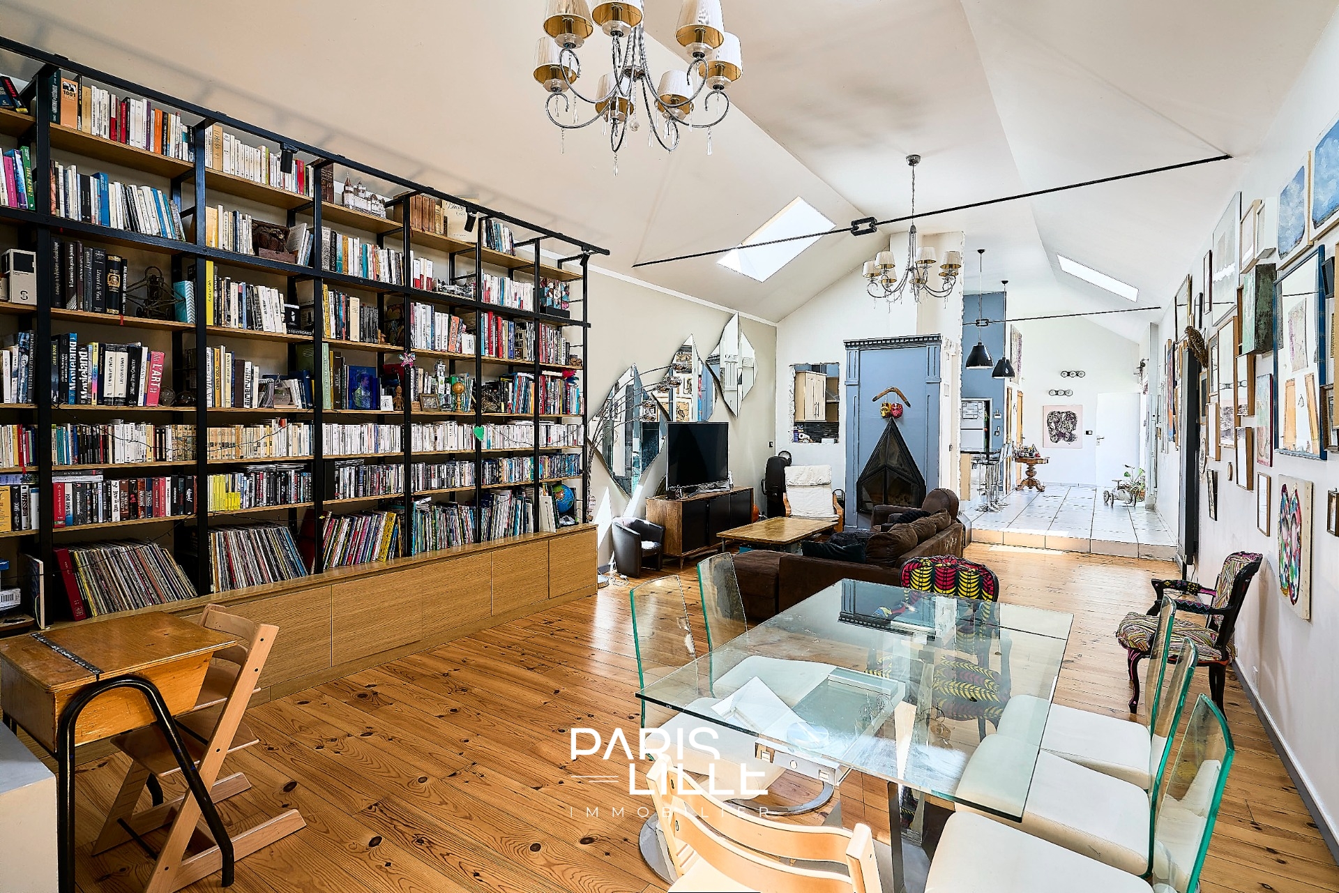 Appartement esprit loft avec garage et studio Photo 3 - Paris Lille Immobilier Appartement esprit loft avec garage et studio Photo 3 - Paris Lille Immobilier
